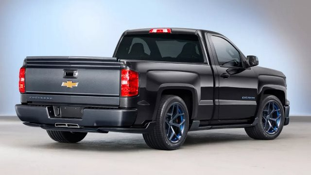 6.2L Custom Chevy Truck Supercharger